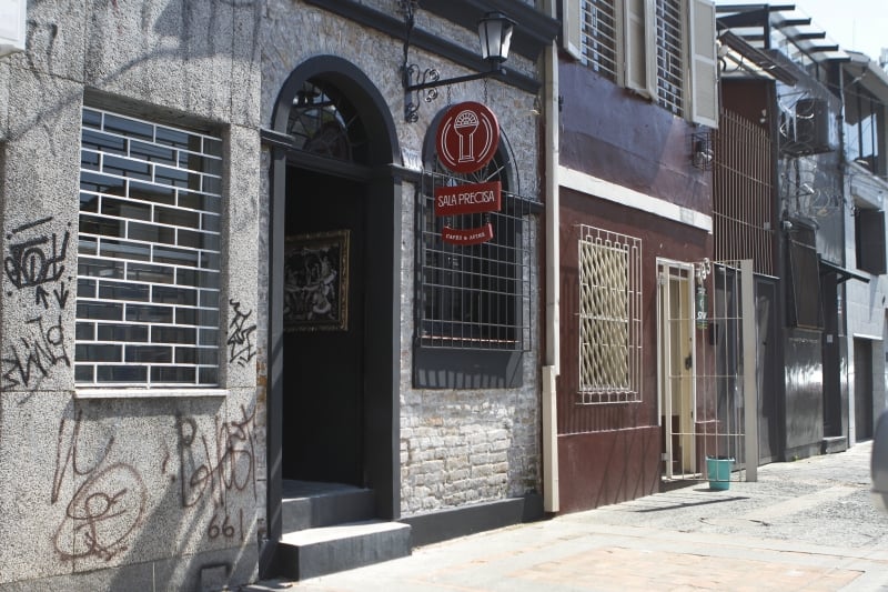 O Caf&eacute; Sala Precisa, na Cidade Baixa, segue operando somente com delivery e take away Foto: LUIZA PRADO/JC