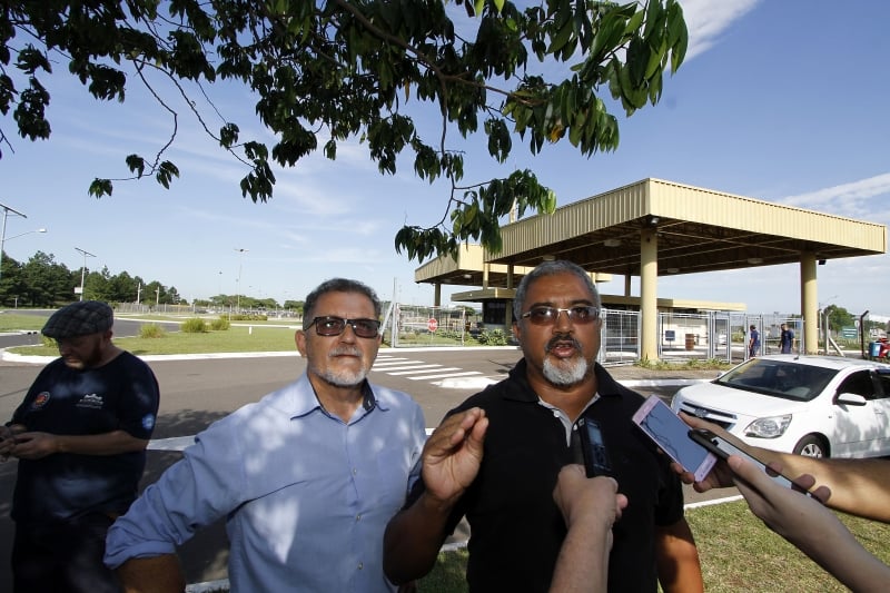 Ascari (d) disse que os executivos da companhia pretendem negociar os pontos em até 10 dias