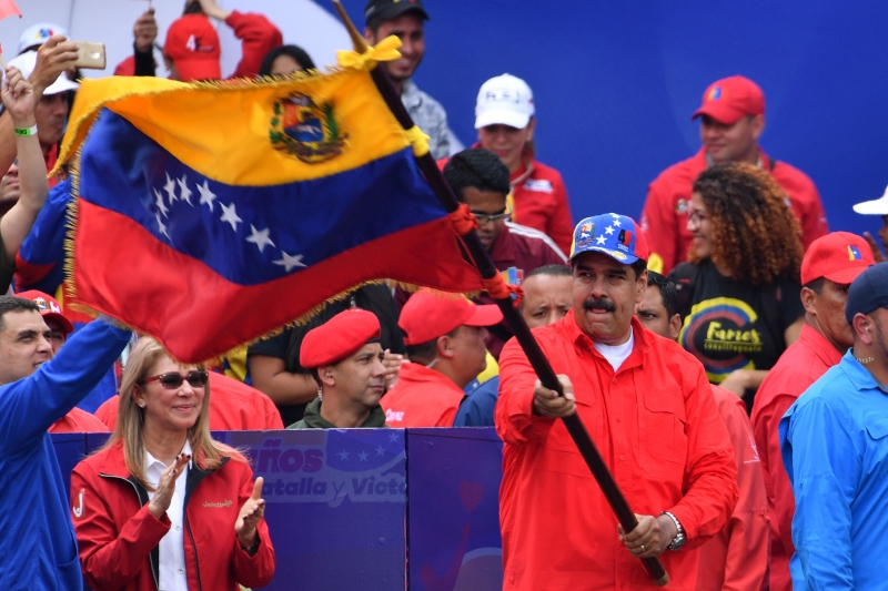 Maduro liderou apoiadores nos 20 anos da Revolução Bolivariana