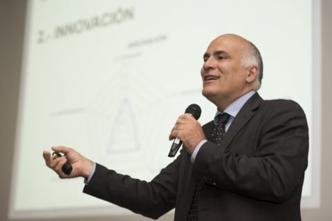 É uma iniciativa sem precedentes, afirma Josep Piqué, mentor do Pacto