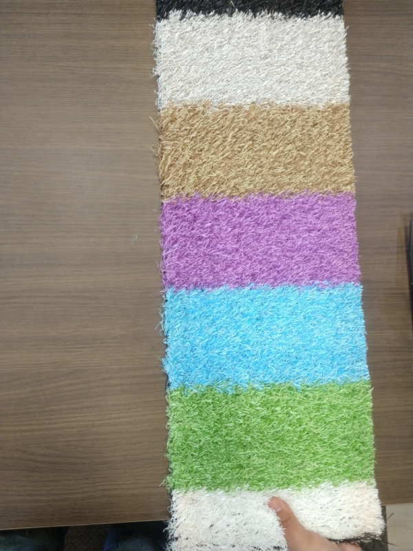 Hoje há várias cores de gramados sintéticos Foto: Gramados América/Divulgação/JC