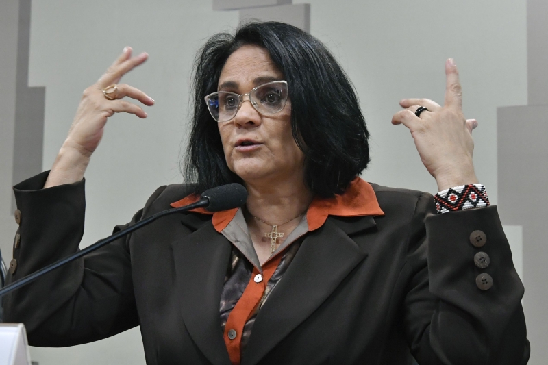 Ministra Damares Alves já apresentou pontos do texto da MP no Congresso
