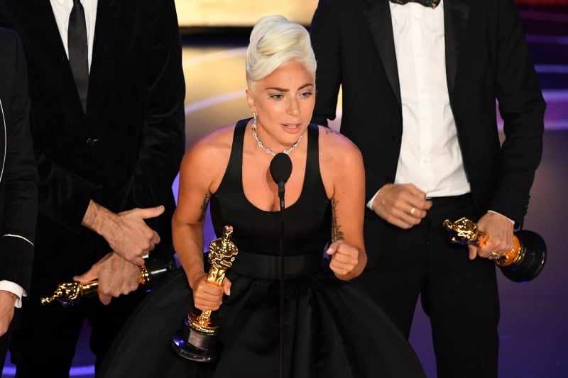 Artista levou o Oscar de melhor música original com "Shallow", do filme "Nasce Uma Estrela" 