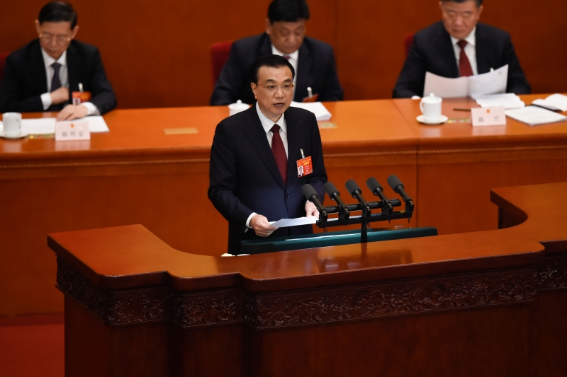 Premiê Li Keqiang fez um discurso de 100 minutos para o parlamento