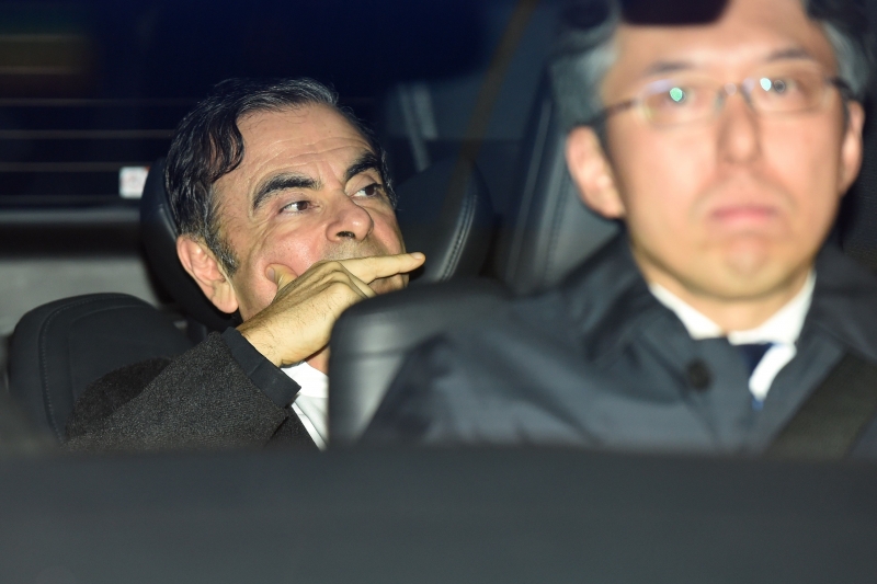 Ex-presidente do Conselho de Administração da Nissan Motor havia sido liberado, sob fiança, no dia 6 de março