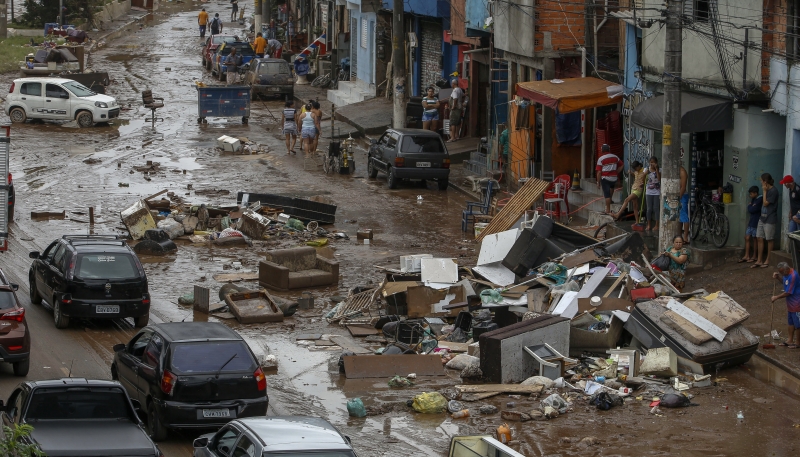 Sobe para 13 número de mortos pelas chuvas em São Paulo