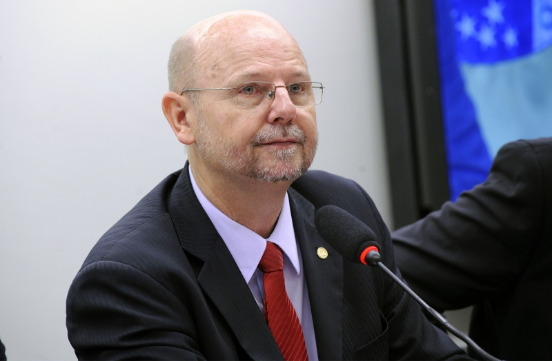 Deputado Bohn Gass avalia que ações do presidente miram eleições de 2022