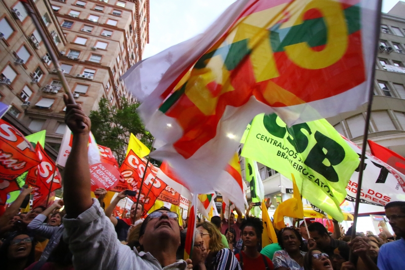 Um ano após reforma trabalhista, Brasil perdeu 11,9% de pessoas no contingente de sindicalizados