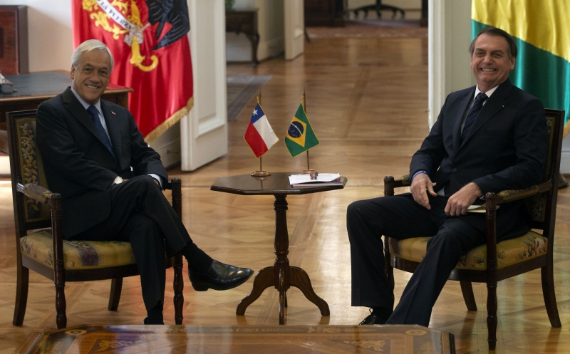 Os dois presidentes assinaram acordos bilaterais