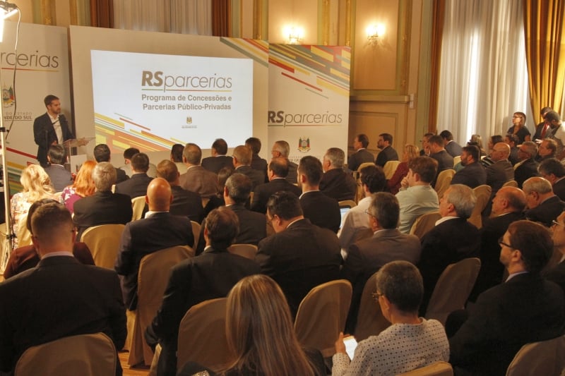 Eduardo Leite anunciou o pacote de concessões dentro do programa RS Parcerias