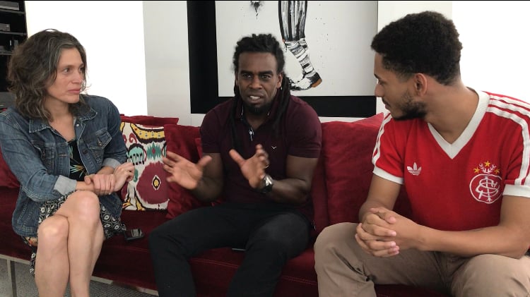 {'nm_midia_inter_thumb1':'https://www.jornaldocomercio.com/_midias/jpg/2019/03/25/206x137/1_ting3-8666871.jpg', 'id_midia_tipo':'2', 'id_tetag_galer':'', 'id_midia':'5c9867e02cdfe', 'cd_midia':8666871, 'ds_midia_link': 'https://www.jornaldocomercio.com/_midias/jpg/2019/03/25/ting3-8666871.jpg', 'ds_midia': 'Vida de Startup - entrevista Paulo C&eacute;sar Fonseca do Nascimento - Tinga - fala de empreendedorismo - neg&oacute;cios e futebol - com Patr&iacute;cia Comunello e Luka Pumes', 'ds_midia_credi': 'PATR&Iacute;CIA COMUNELLO /ESPECIAL/JC', 'ds_midia_titlo': 'Vida de Startup - entrevista Paulo C&eacute;sar Fonseca do Nascimento - Tinga - fala de empreendedorismo - neg&oacute;cios e futebol - com Patr&iacute;cia Comunello e Luka Pumes', 'cd_tetag': '1', 'cd_midia_w': '750', 'cd_midia_h': '421', 'align': 'Left'}