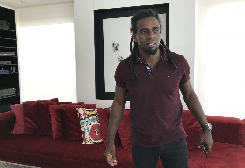 Tinga falou sobre as novas apostas como empreendedor e do sonho de entrar na universidade 