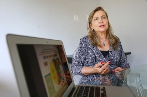 Para Maria Lucia, R$ 1,2 trilh�o da d�vida p�blica � ilegal