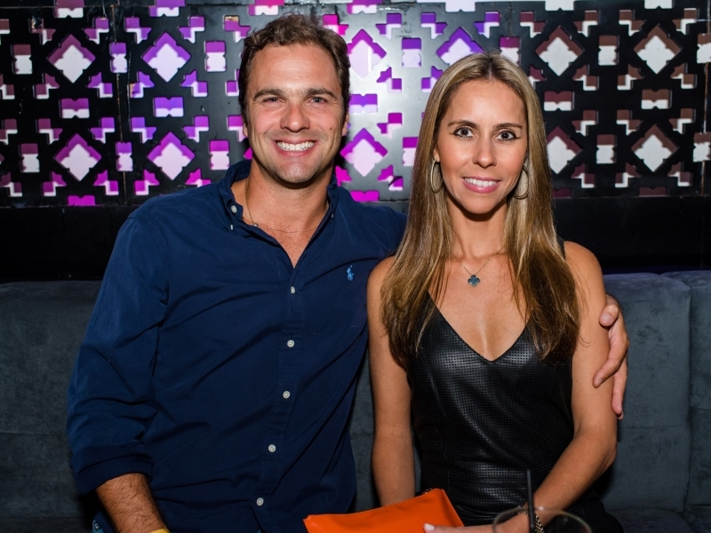 Thiago Reali e Julia Jardim conferiram o show performático no 300 Cosmo Dining Room