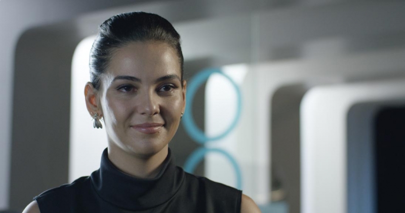 Atriz gaúcha Tainá Müller interpreta biógrafa no novo filme de Carlos Gerbase