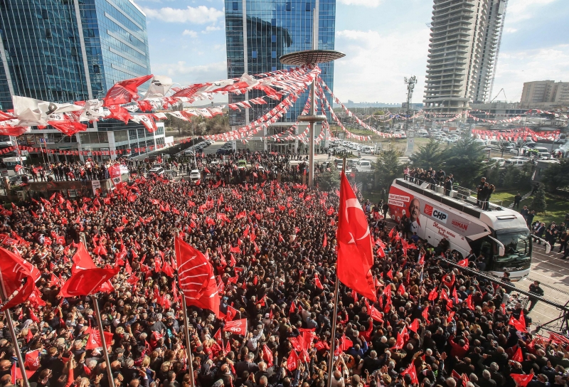 Partido Popular Republicano venceu nas três maiores cidades: Istambul, Ancara e Izmir