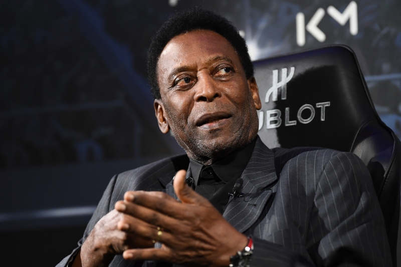 Ao lado de Tite, Pelé receberia uma homenagem na Universidade de Harvard neste domingo