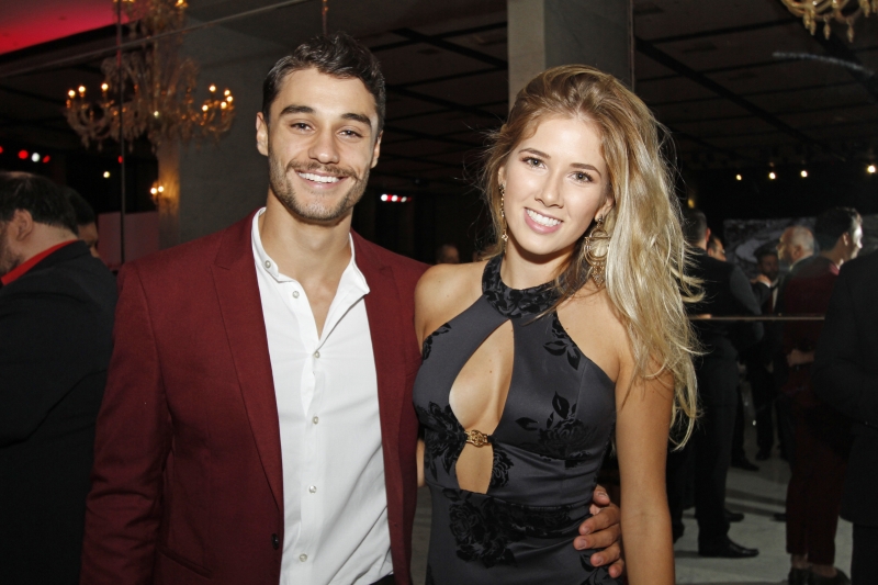 Gabriel Martins e Aline Fritsch no jantar de aniversário do Internacional, na Casa NTX 