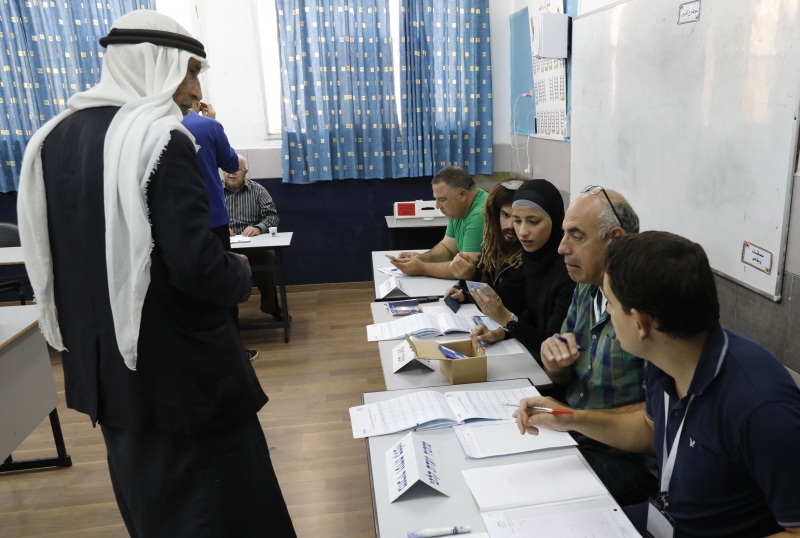 Comparecimento dos árabes pode ser fator-chave na eleição