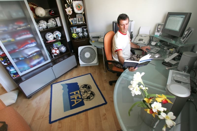 Carvalho foi acusado de ter vendido os placares a apostadores no caso mais famoso do Brasil, a chamada 'Máfia do Apito'