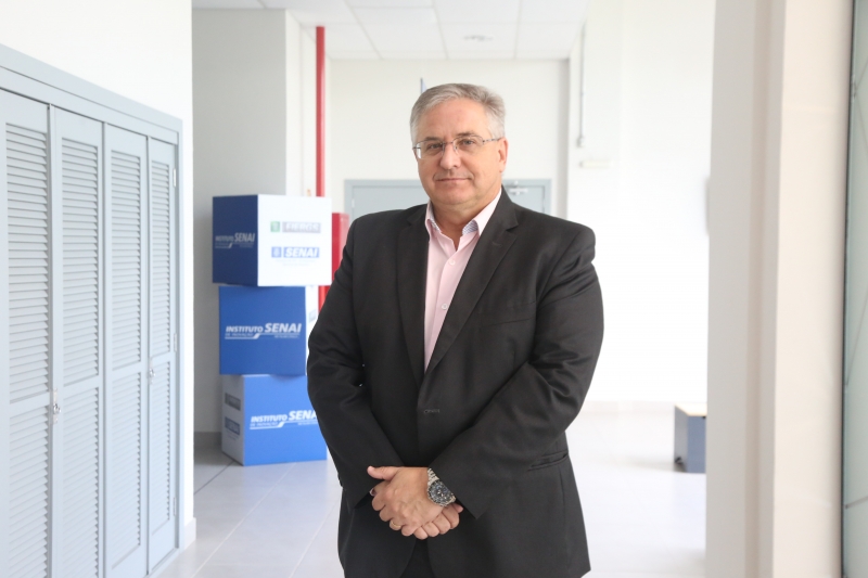 Indústria da Serra prefere o profissional qualificado pelo Senai, observa Carlos Trein