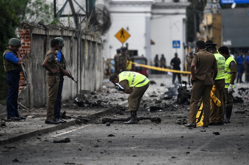 Atentados a bomba em igrejas e hotéis de luxo no Sri Lanka aconteceram neste domingo (21)