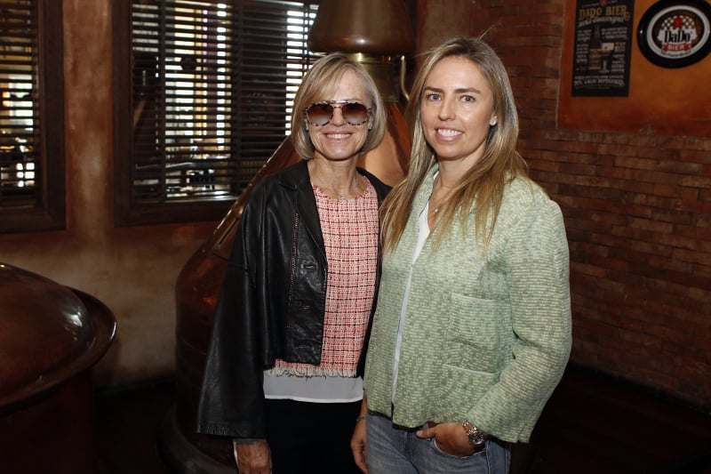 Christina Harbich e Karina Johannpeter no Lançamento do 51º 'The Best Jump'