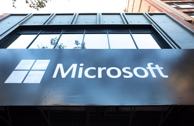 Um porta-voz da Microsoft disse que a empresa está ciente da queixa e acredita que as alegações são infundadas