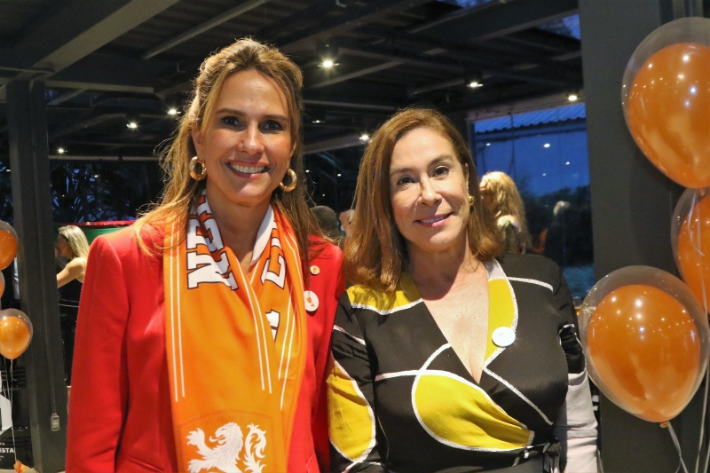 A cônsul honorária Ingrid de Kroes, da Holanda com a cônsul honorária de Luxemburgo, Tânia Bian