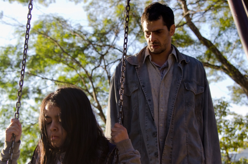 Nina Medeiros e Júlio Machado protagonizam 'A sombra do pai'