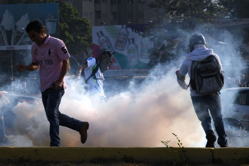 Guaidó convocou às ruas todos os venezuelanos para exigir a saída de Maduro