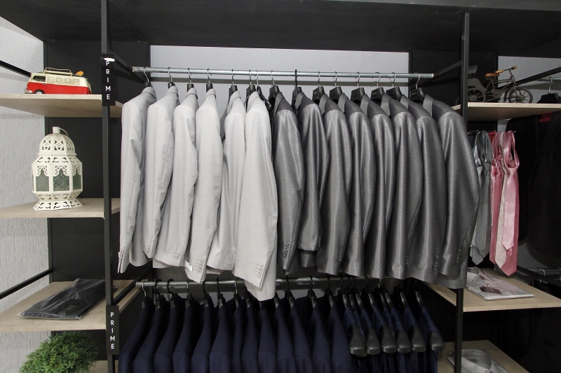 GeraçãoE
Entrevista com Vítor Vasconcellos, na Social Express, startup que aluga roupas sociais masculinas e acessórios, através de plataforma online.  Foto: MARCELO G. RIBEIRO/JC