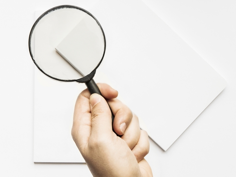 Papo de gestão - auditoria - freepik.zip