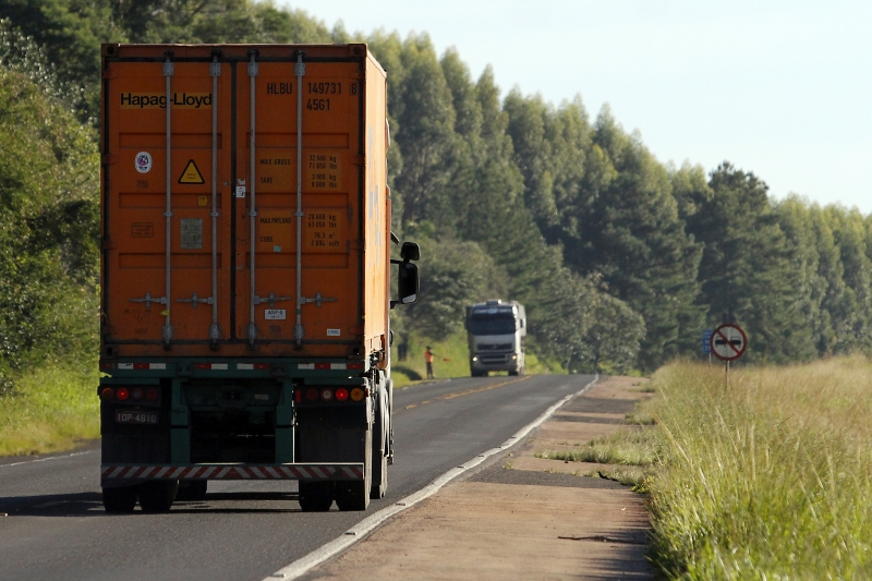 Preço do diesel representa cerca de 40% do valor do transporte