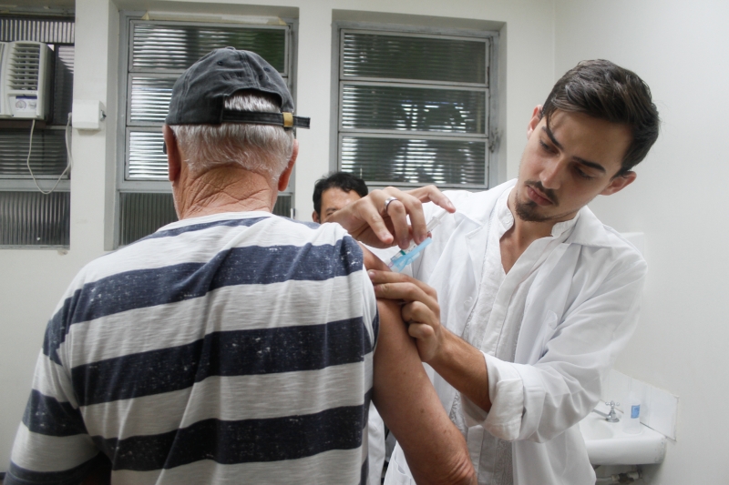 Os idosos, um dos grupos-alvo da campanha, já tiveram 78,6% da meta de vacinação concluída na Capital