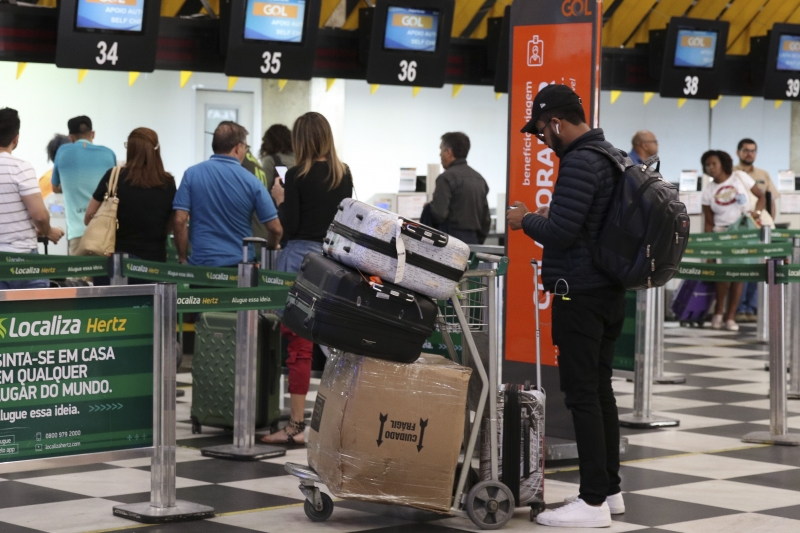 Turistas nacionais deixaram US$ 5,8 bilhões no exterior nos primeiros quatro meses do ano