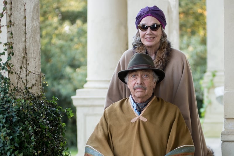 Longa acompanha uma equipe de nomes do cinema que se reúne para preservar o universo lúdico criado