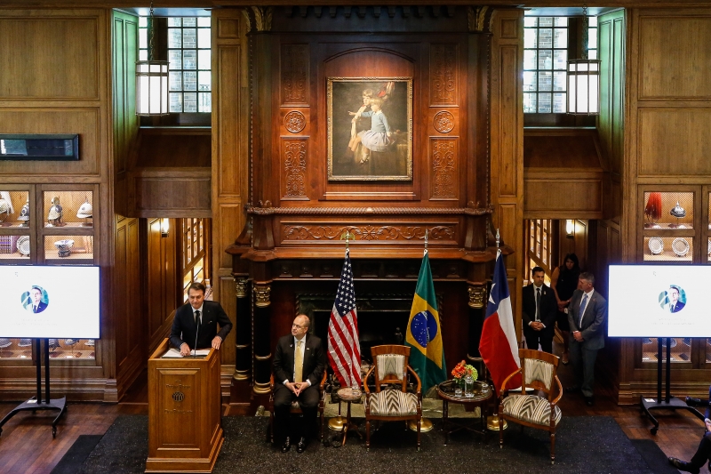 Presidente recebeu prêmio de Personalidade do Ano da Câmara de Comércio Brasil-EUA em Dallas, nos EUA