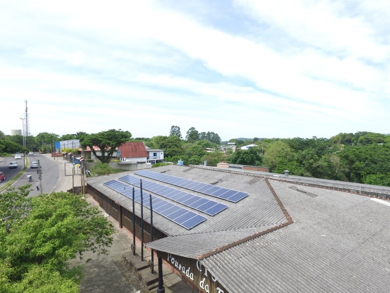 Pousada da Figueira, na Lomba do Pinheiro, é um dos empreendimentos que adotaram geração solar