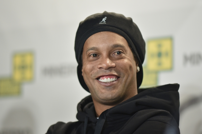 Mesmo com o passaporte retido, Ronaldinho havia sido nomeado embaixador do turismo