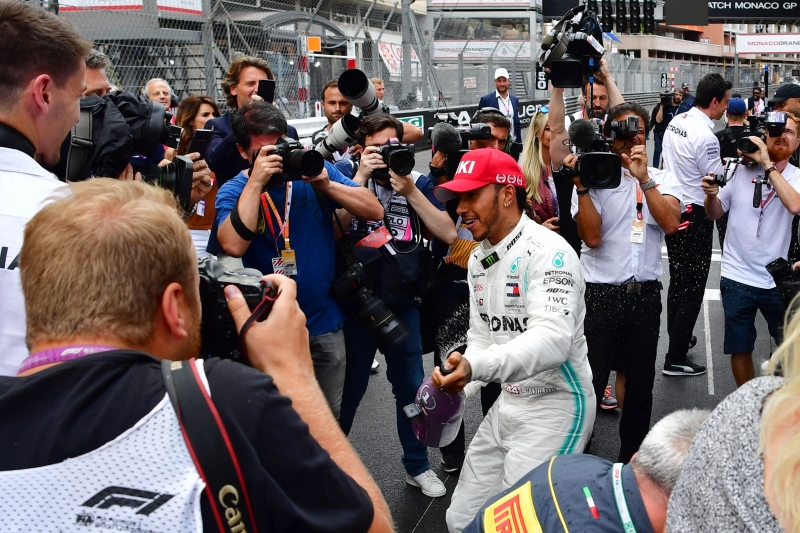 Foi a 77ª vitória de Hamilton na carreira, a terceira dele no circuito de rua de Montecarlo 