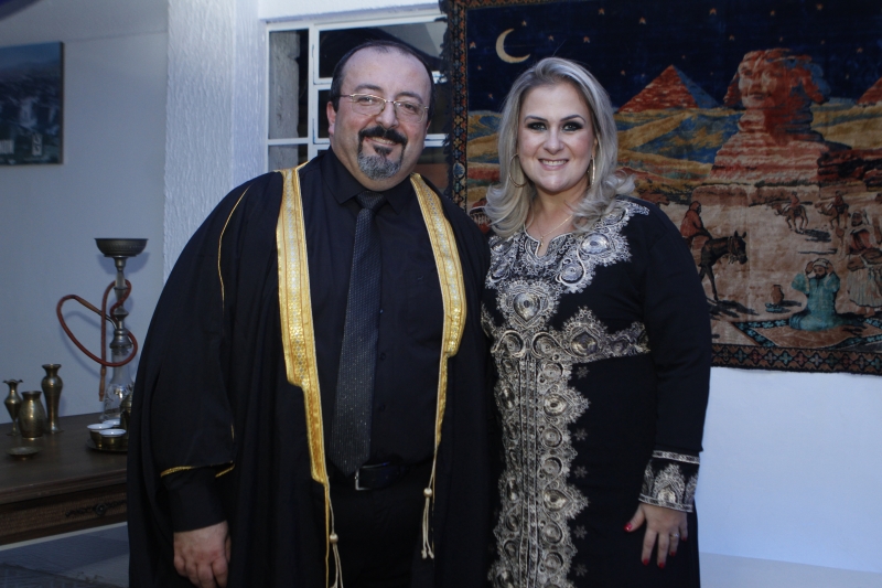 Milton Malcon e Juliana Malcon na Noite Árabe do Caixeiros Viajantes