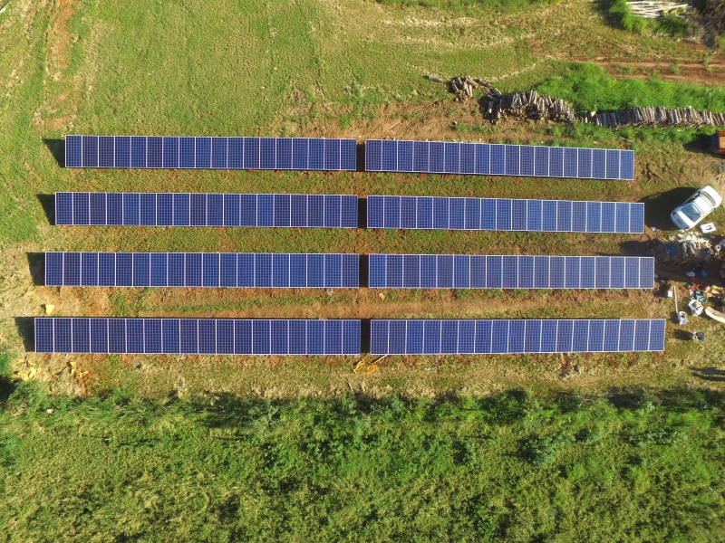 Quem adere aos painéis solares deve conectar as instalações ao sistema de uma distribuidora