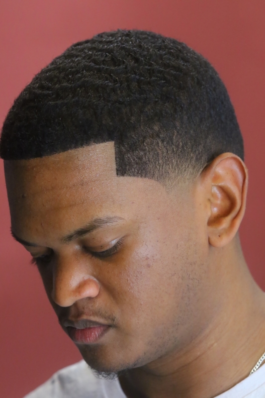 Barbearia R Marley
na foto: Ricky Marley  Foto: CLAITON DORNELLES /JC