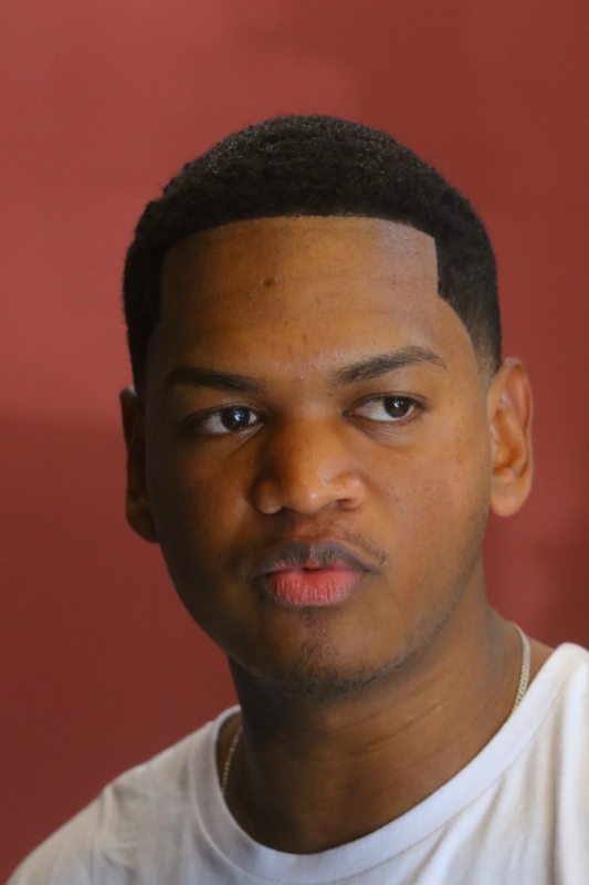 Barbearia R Marley
na foto: Ricky Marley  Foto: CLAITON DORNELLES /JC