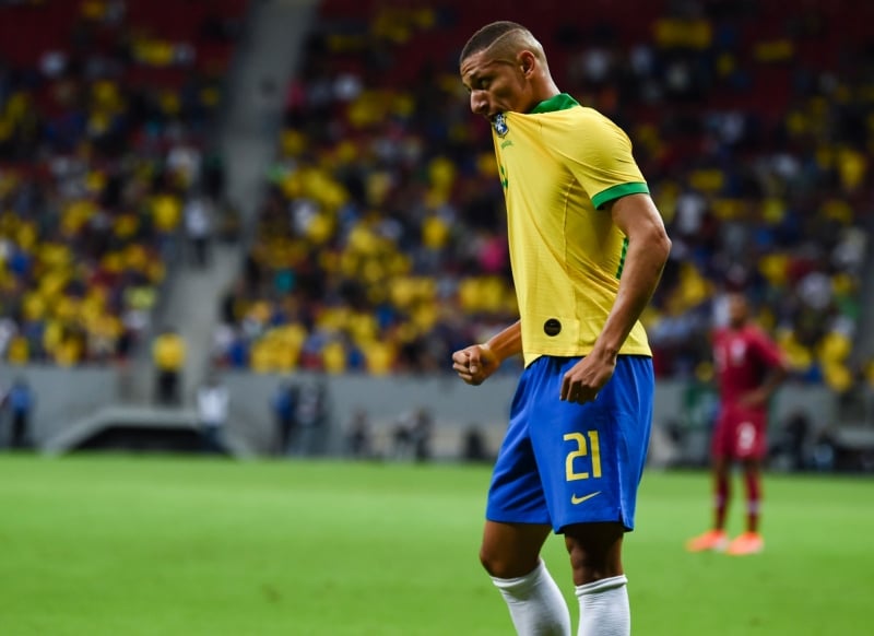 Atacante Richarlison se movimentou bem e mostrou faro de goleador