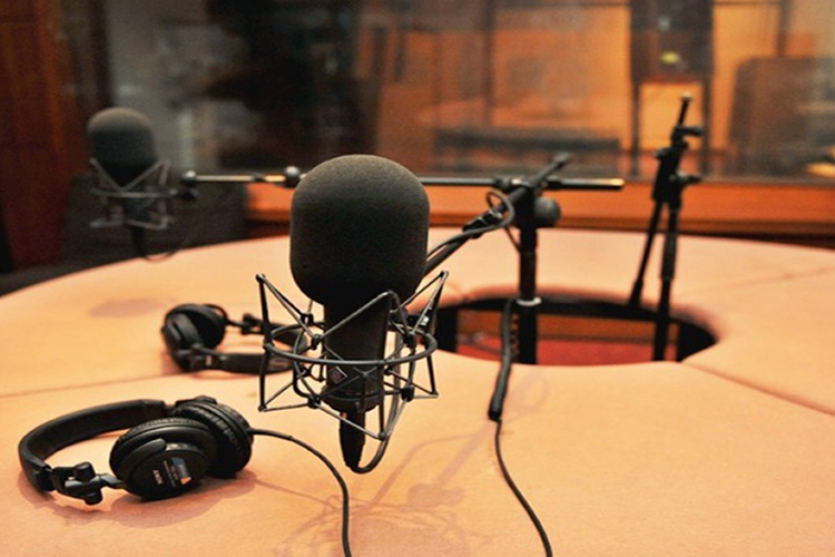 Emissora seguirá tocando playlist até que o sinal seja totalmente desligado