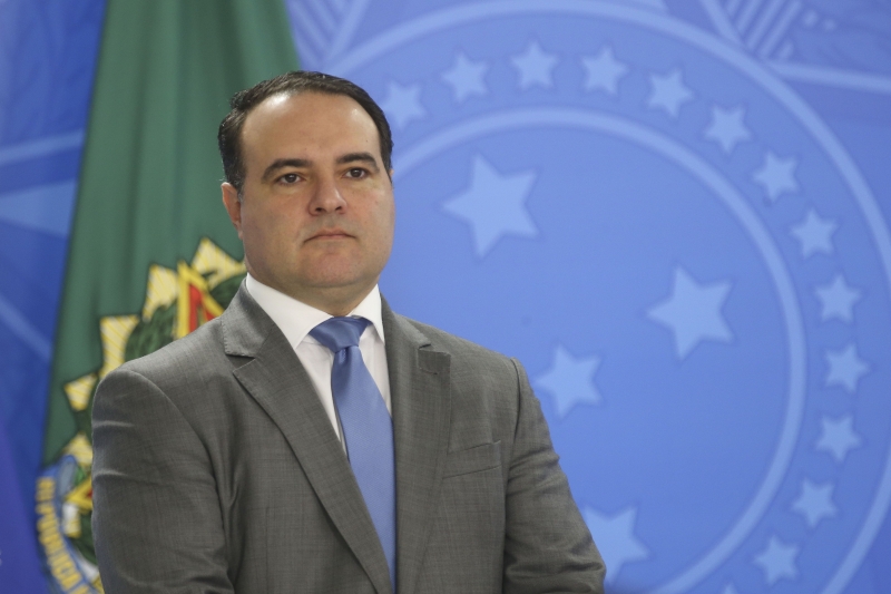 Oliveira ocupava o cargo de ministro da Secretaria-Geral da Presidência da República