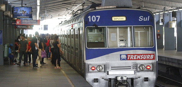 Tarifa da integração entre trem e ônibus foi reduzida em R$ 0,13, a partir desta segunda-feira
