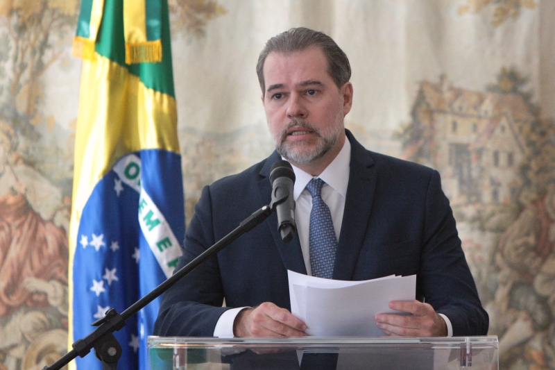 Posição do presidente do STF, Dias Toffoli, no caso Flávio Bolsonaro motivou pedido de políticos